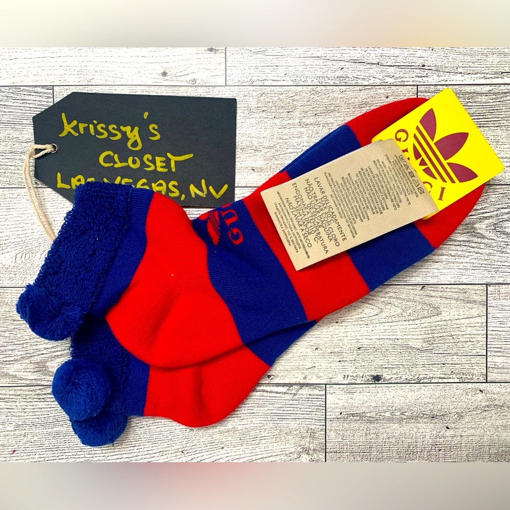 💯 Authentic Gucci x Adidas Mini Pom Pom Ankle Socks